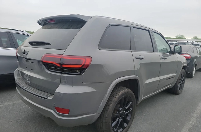 Jeep Grand Cherokee cena 56800 przebieg: 69324, rok produkcji 2019 z Radziejów małe 46